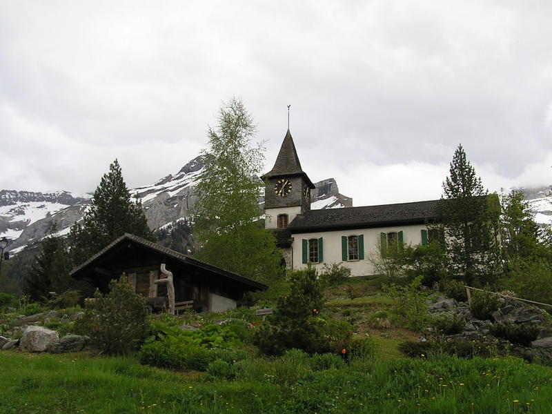 0041 Les Diablerets - protestanský kostel, alpská zahrada Les Tussillages.JPG