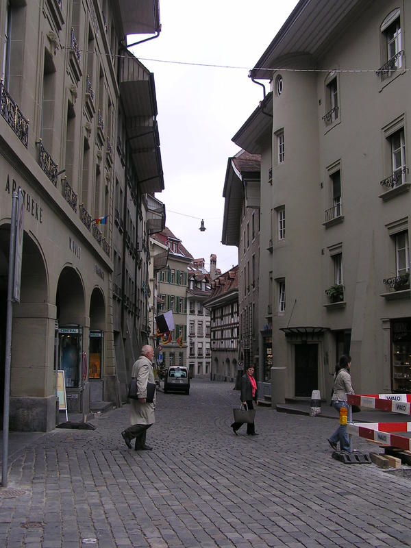 0066 Bern - Kram-gasse.JPG