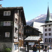 0288  Zermatt - Bahnhofstrasse (Nádražní ulice).JPG