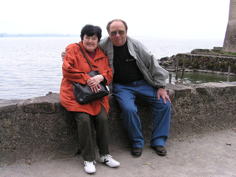 0028 Ženevské jezero, táta a máma.JPG