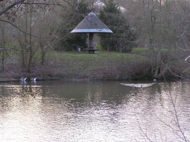 088  Bielefeld - park v Quellenhofweg.JPG