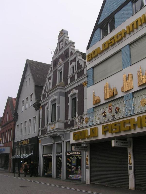 031 Ahlen - Oststrasse _V_chodn_ ulice_.JPG