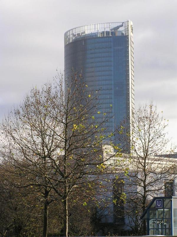 004 Bonn - Posttower _Po_tovn_ v___.JPG