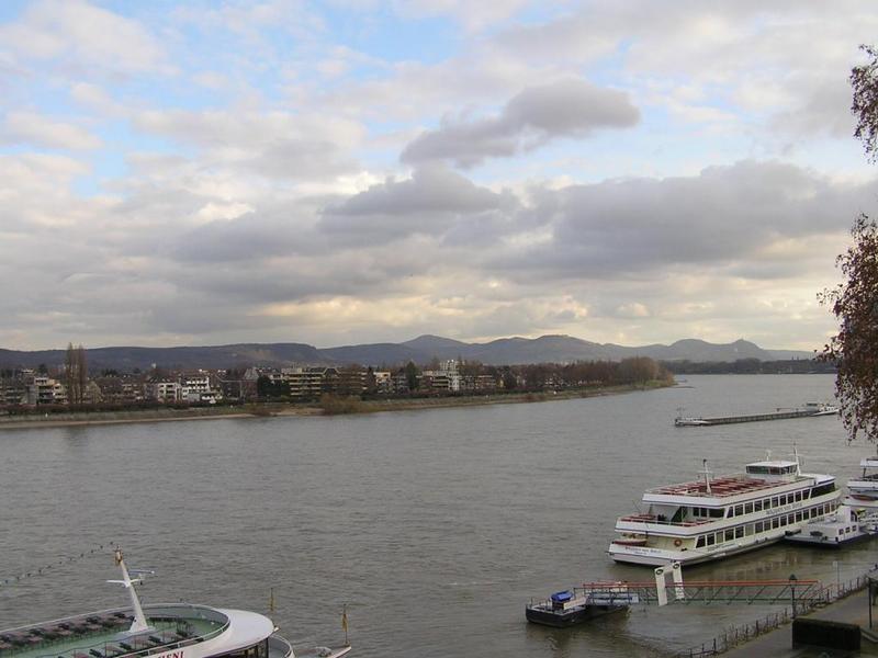 031 Bonn - Rhein _R_n_.JPG