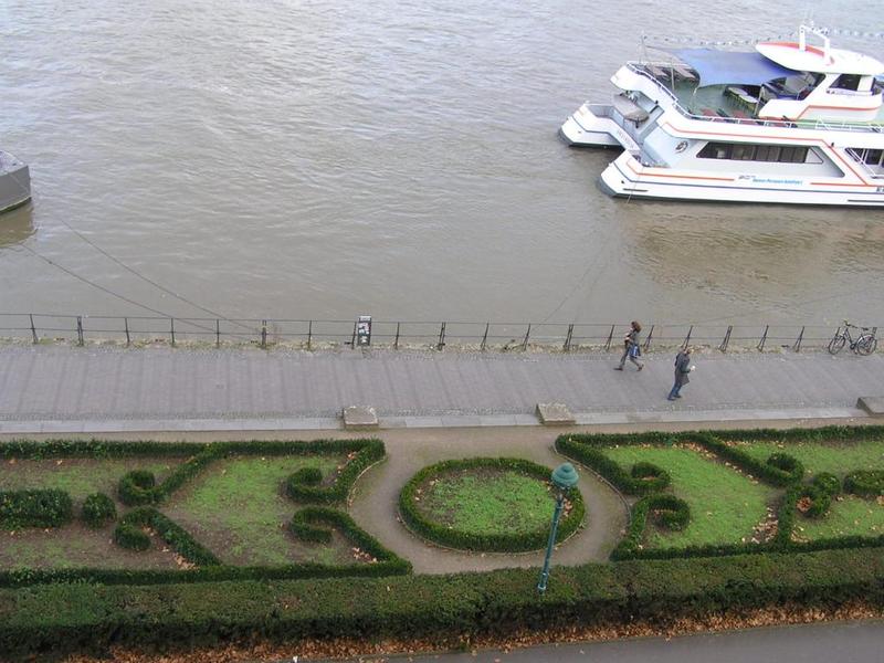 034 Bonn - Rheinische Promenade _R_nsk_ promen_da_.JPG