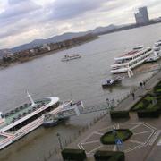 035  Bonn - Rheinische Promenade _R_nsk_ promen_da__ v__kov_ budovy Lager Eugen_ Posttower _Po_tovn_ v___.JPG