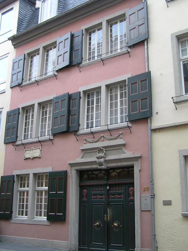 063 Bonn - Beethovens-Geburtshaus _Beethoven_v rodn_ d_m_.JPG