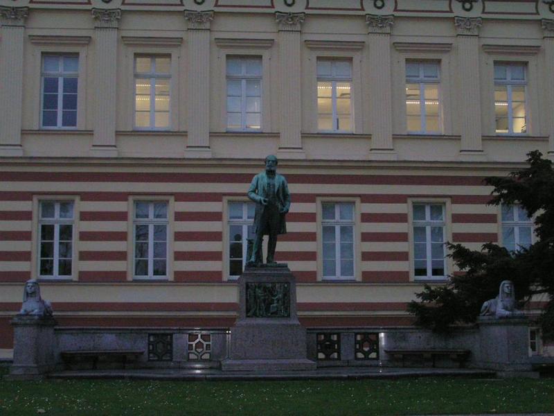 088  Bonn - Institut f_r Zoologie der Universit_t _univerzitn_ Institut zoologie__ socha Augusta Kekule.JPG