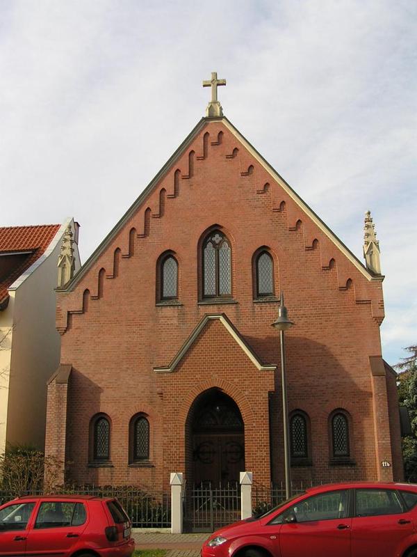 0002 B_ckeburg - Ev_-Reformierte Kirchengemeinde _Evangelick_ c_rkevn_ obec_.JPG