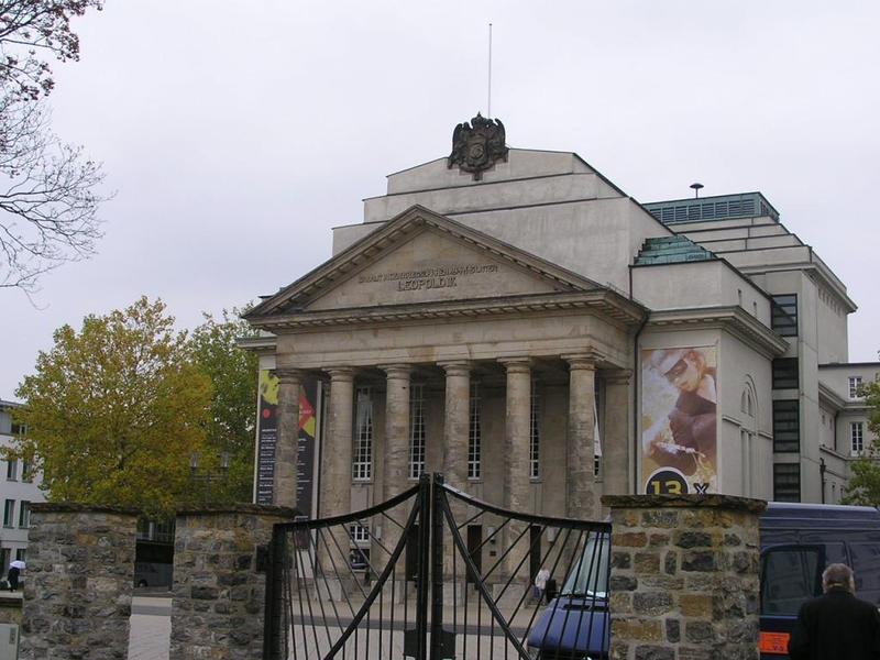 014 Detmold - Landestheater _Zemsk_ divadlo_.JPG