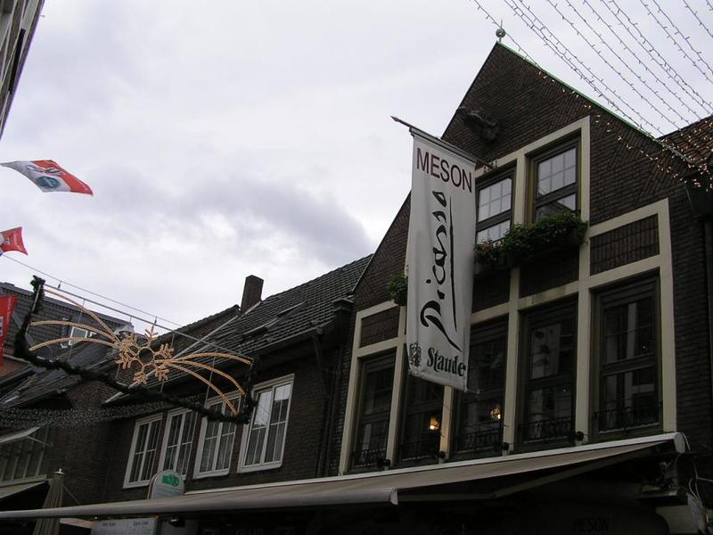 031 D_sseldorf - Scheinder-Wibbel-Gasse _ulice Scheidera Wibbela_.JPG