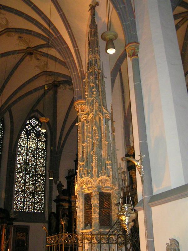 054 D_sseldorf - Lambertus-Basilika_ interi_r.JPG