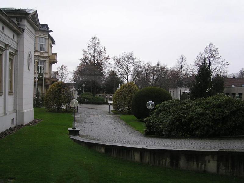 022  Bad Oeynhausen - Badehaus I _L_zn_ I__ park.JPG