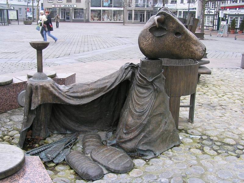 027 Kamen - Brunnen auf dem Alten Markt --- Die Quelle von Gregor Telgmann _studna na Star_m n_m_st__.JPG