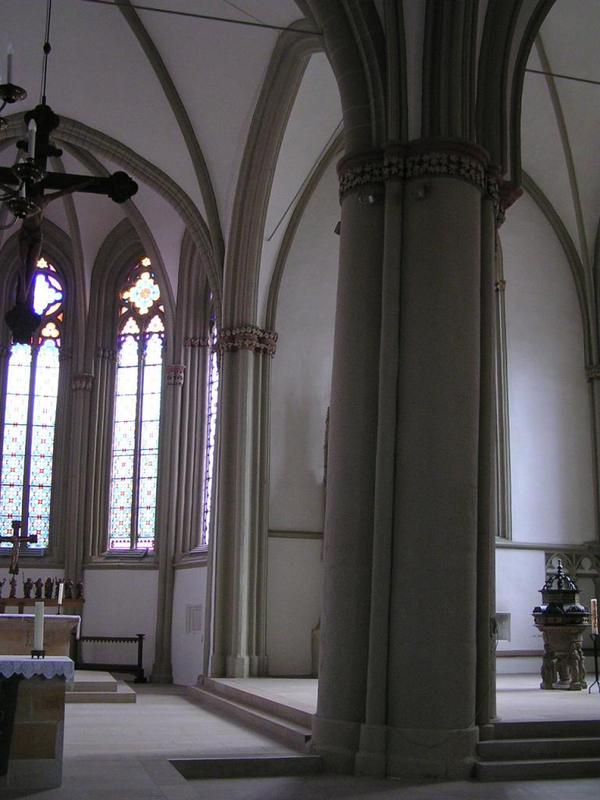 017 Lemgo - Marienkirche Mari_nsk_ kostel__ _ikm_ sloup.JPG