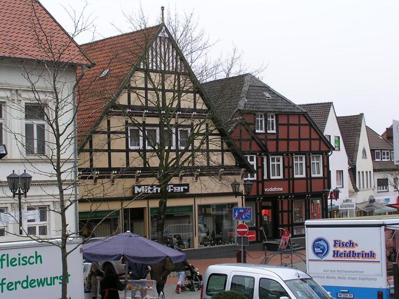 024 Melle - Marktplatz _Tr_n_ n_m_st__.JPG