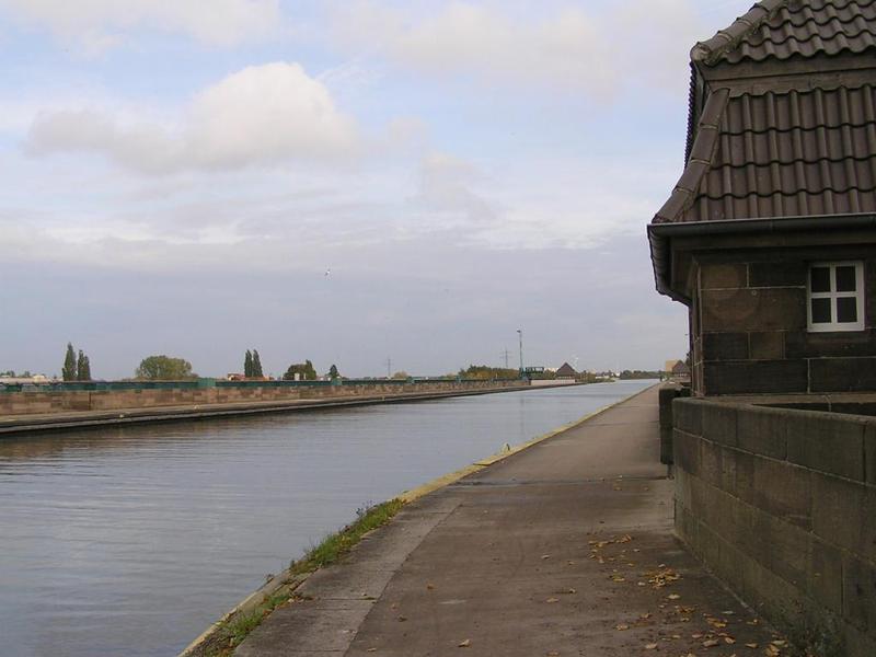 070 Minden - Rhein-Weser-Kanal _R_nskowesersk_ vodn_ kan_l_.JPG