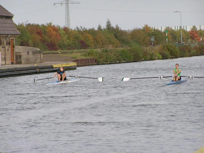 083 Minden - Rhein-Weser-Kanal _R_nskowesersk_ vodn_ kan_l__ vesla_ky.JPG