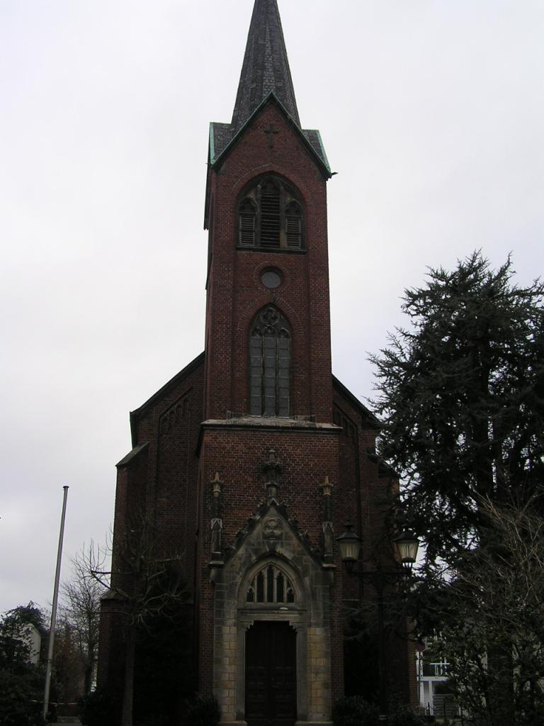 017 Oelde - Stadtkirche _M_stk_ kostel_.JPG