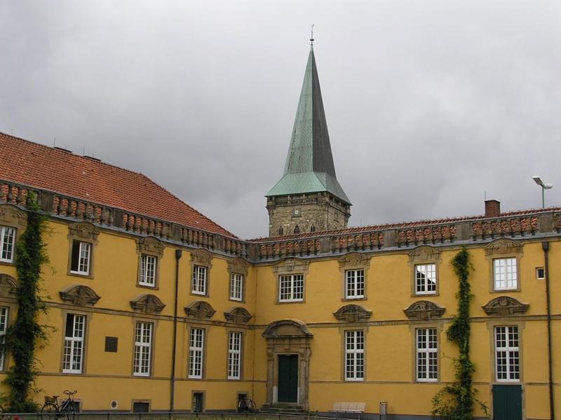 014 Osnabr_ck - Schloss _ Universit_t _z_mek _ univezita_.JPG