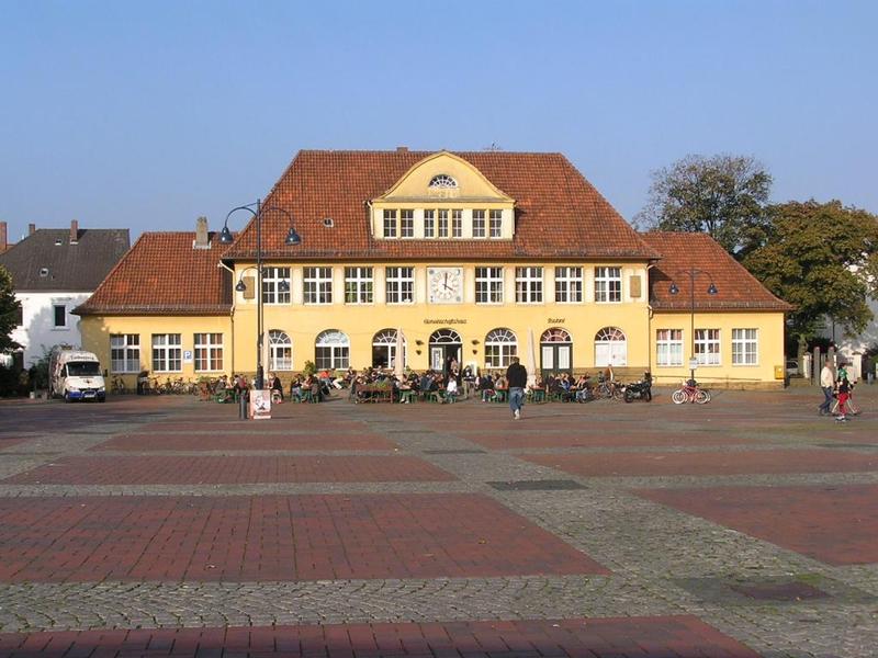 006 Bielefeld - Siegfriedplatz _n_m_st_ Siegrida__ b_v_ po_tovn_ d_m.JPG