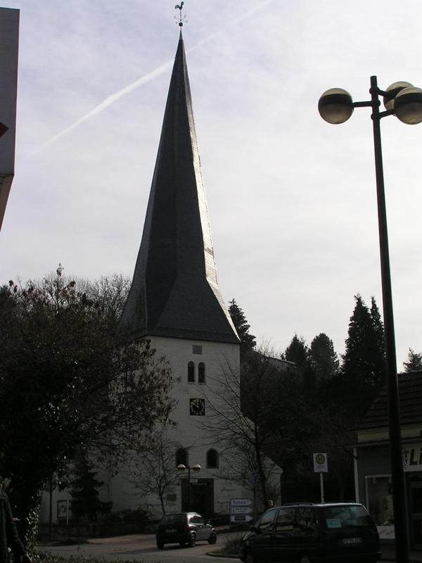 0013 Porta Westfalica - evangelicko-luther_nsk_ kostel.JPG