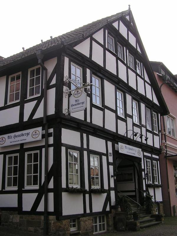 0048 Porta Westfalica - Alt Hausberge.JPG