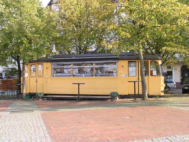 007 Bielefeld - Siegfriedplatz_ tramvaj.JPG