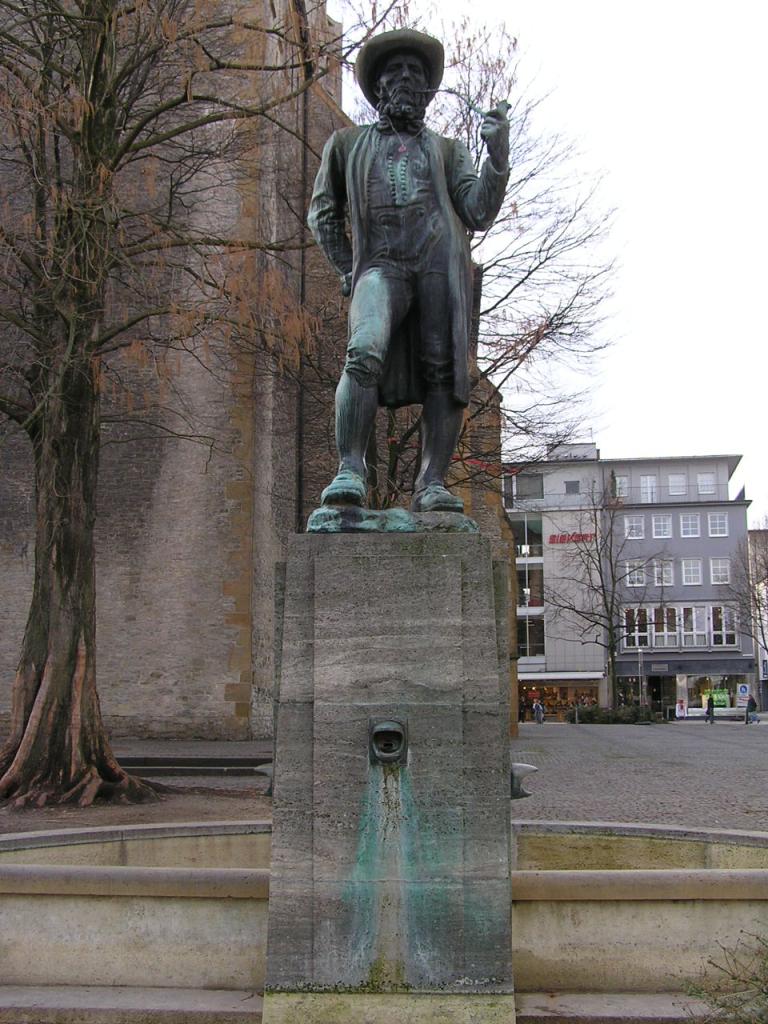 008 Bielefeld - Leineweberdenkmal _Leinewerber_v pomn_k_.JPG