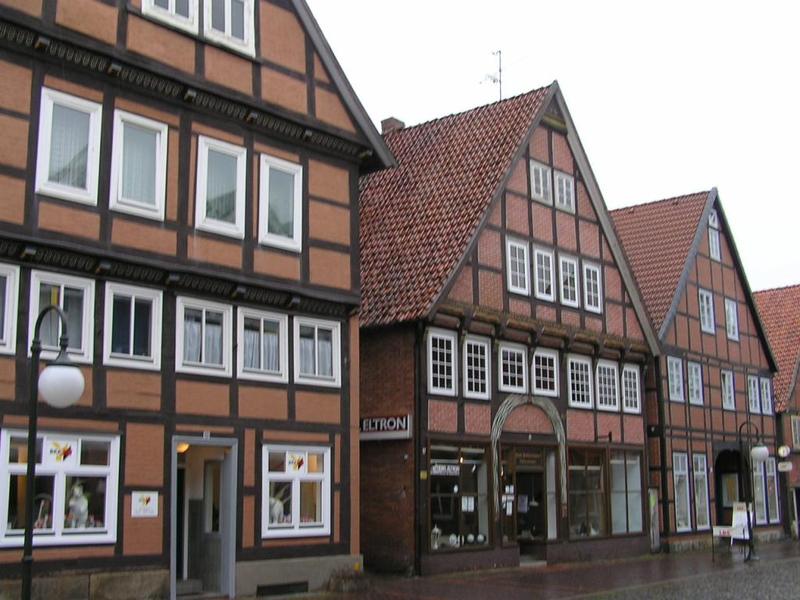 011 Stadthagen - domy na Echternstrasse.JPG