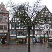 024 Stadthagen - Marktplatz _Tr_n_ n_m_st__.JPG