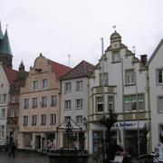 031 Warendorf - Marktplatz _Tr_n_ n_m_st___ St_ Laurentius Kirche _kostel_.JPG