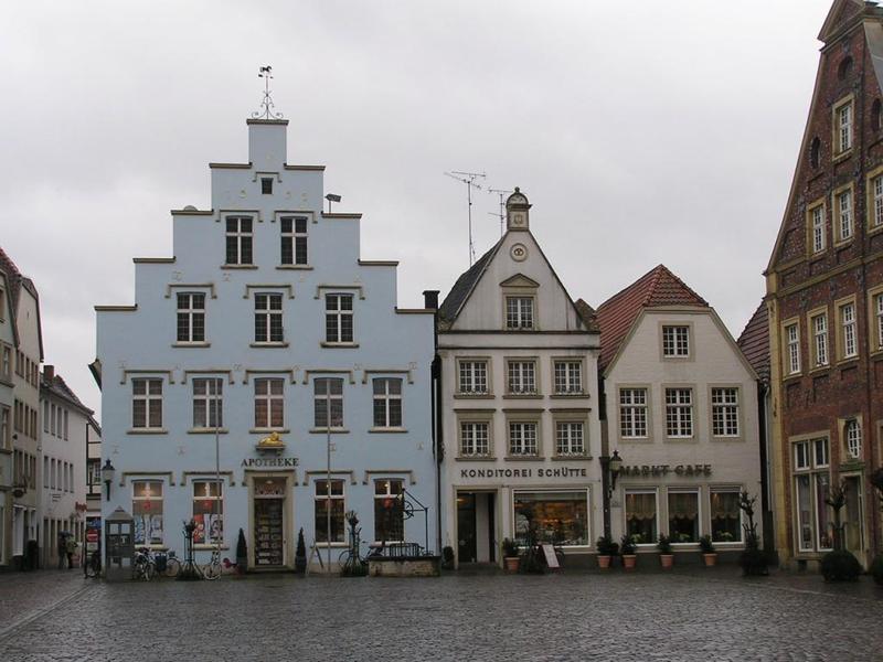 041 Warendorf - Marktplatz _Tr_n_ n_m_st__.JPG